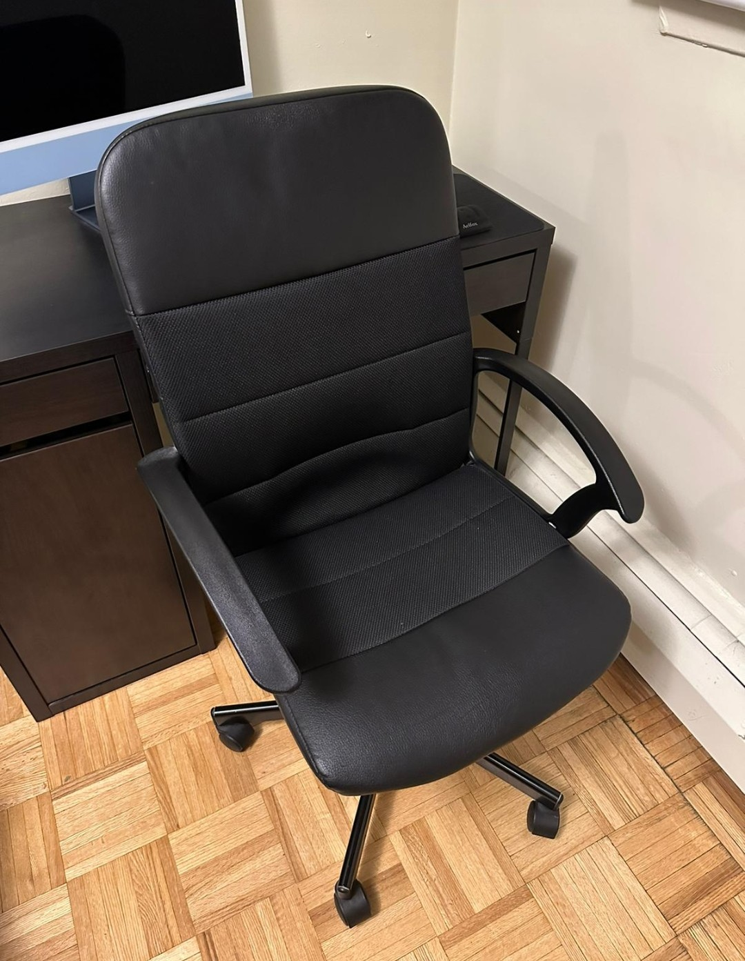 ikea Swivel chair thumbnail