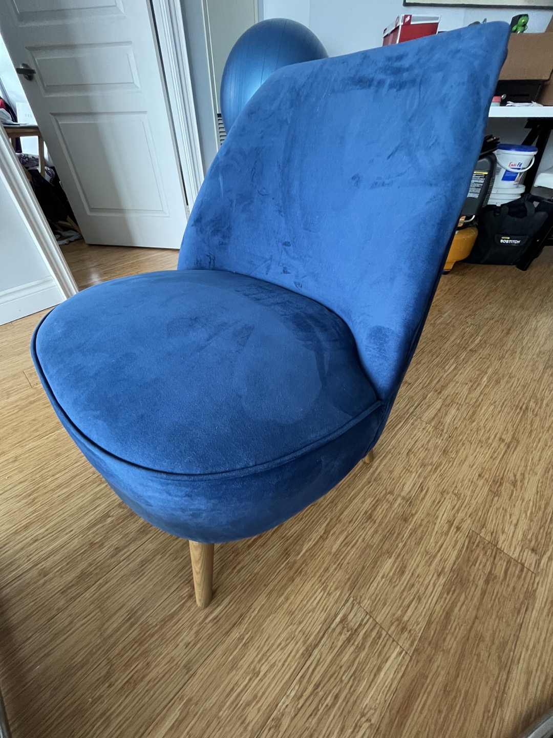 Accent chair image indicator(3)