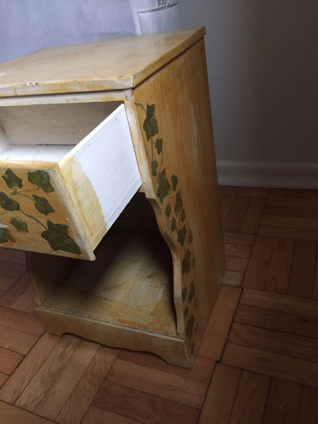 Side table - photo 3