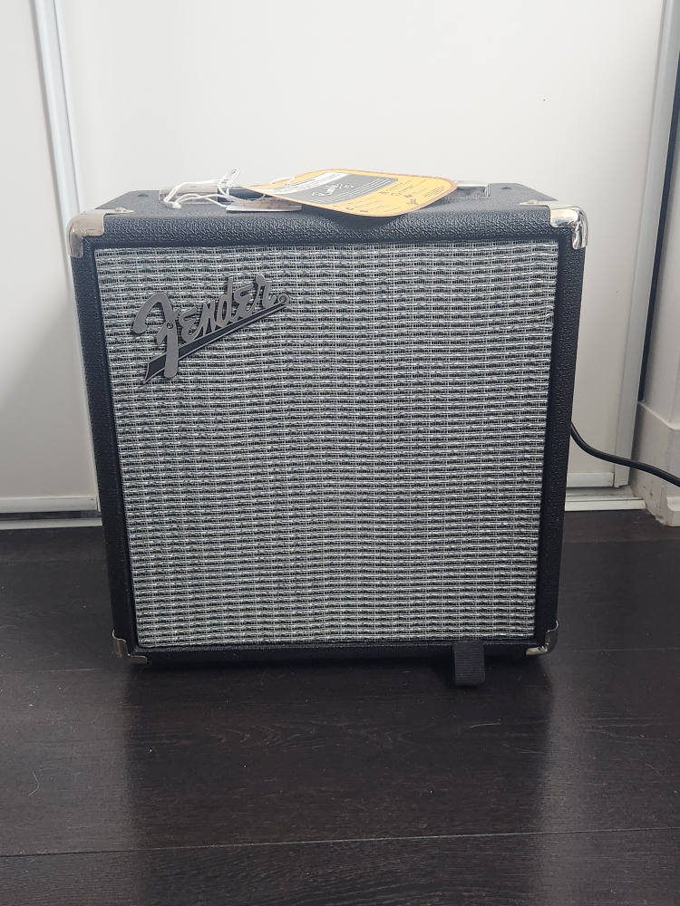Fender Rumble 15 Bass amplifier