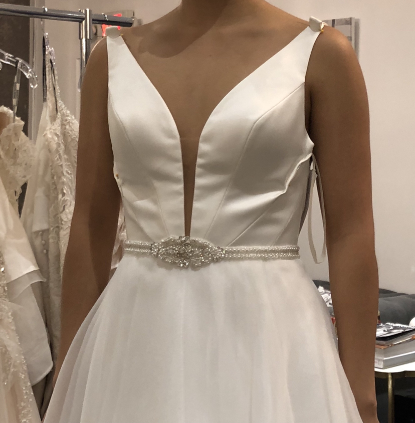 Mikaella satin and organza wedding dress image indicator(7)