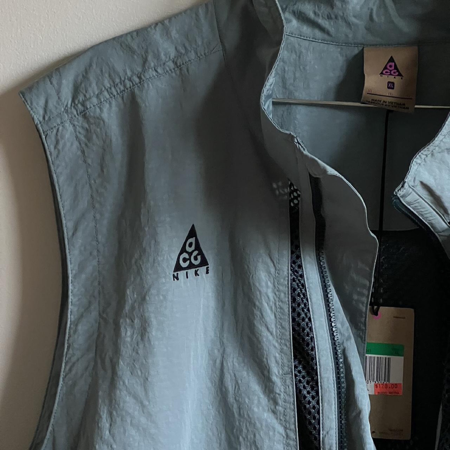Nike ACG brand new vest - photo 2