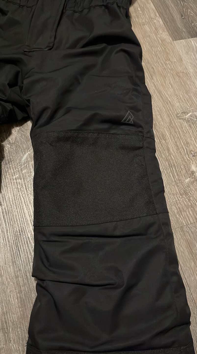 Kids snow pants image indicator(4)