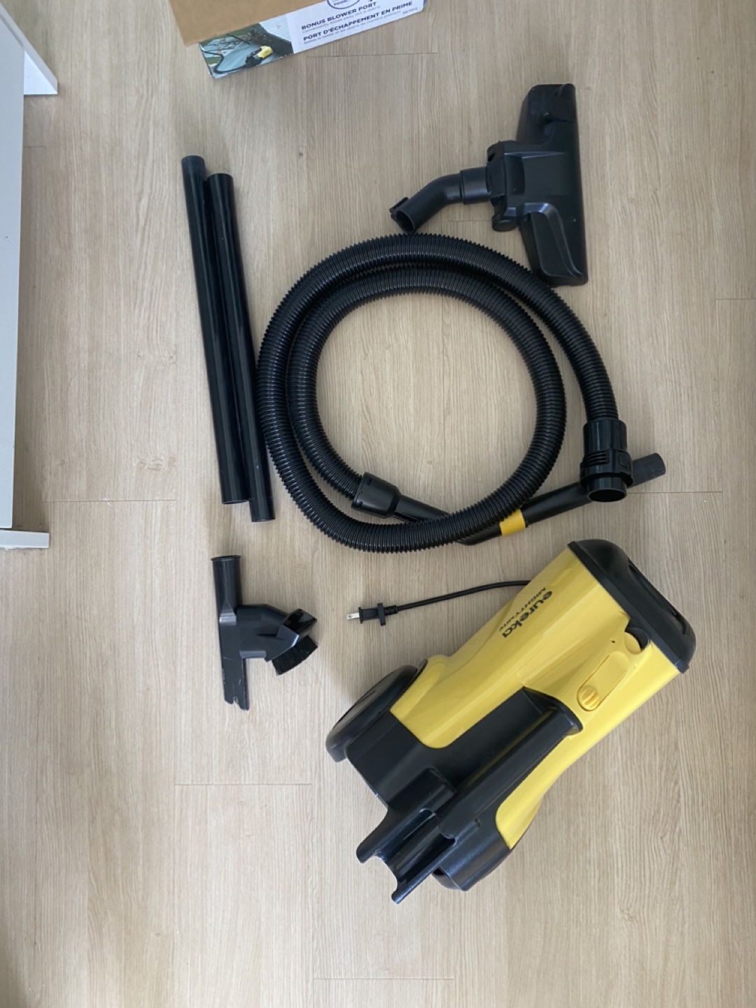 Eureka mighty mite vacuum - photo 3