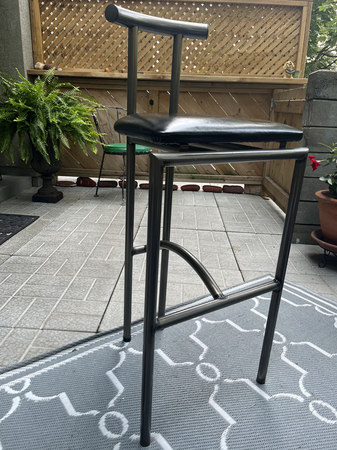 LEATHER BAR STOOL image indicator(5)