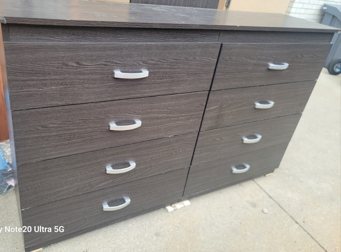DRESSER SIZE  60and half 15xh38 inches