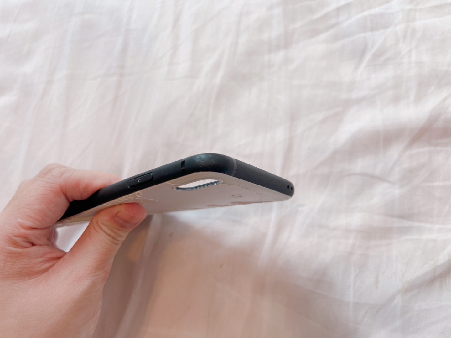 iPhone XS Max phone case used image indicator(8)