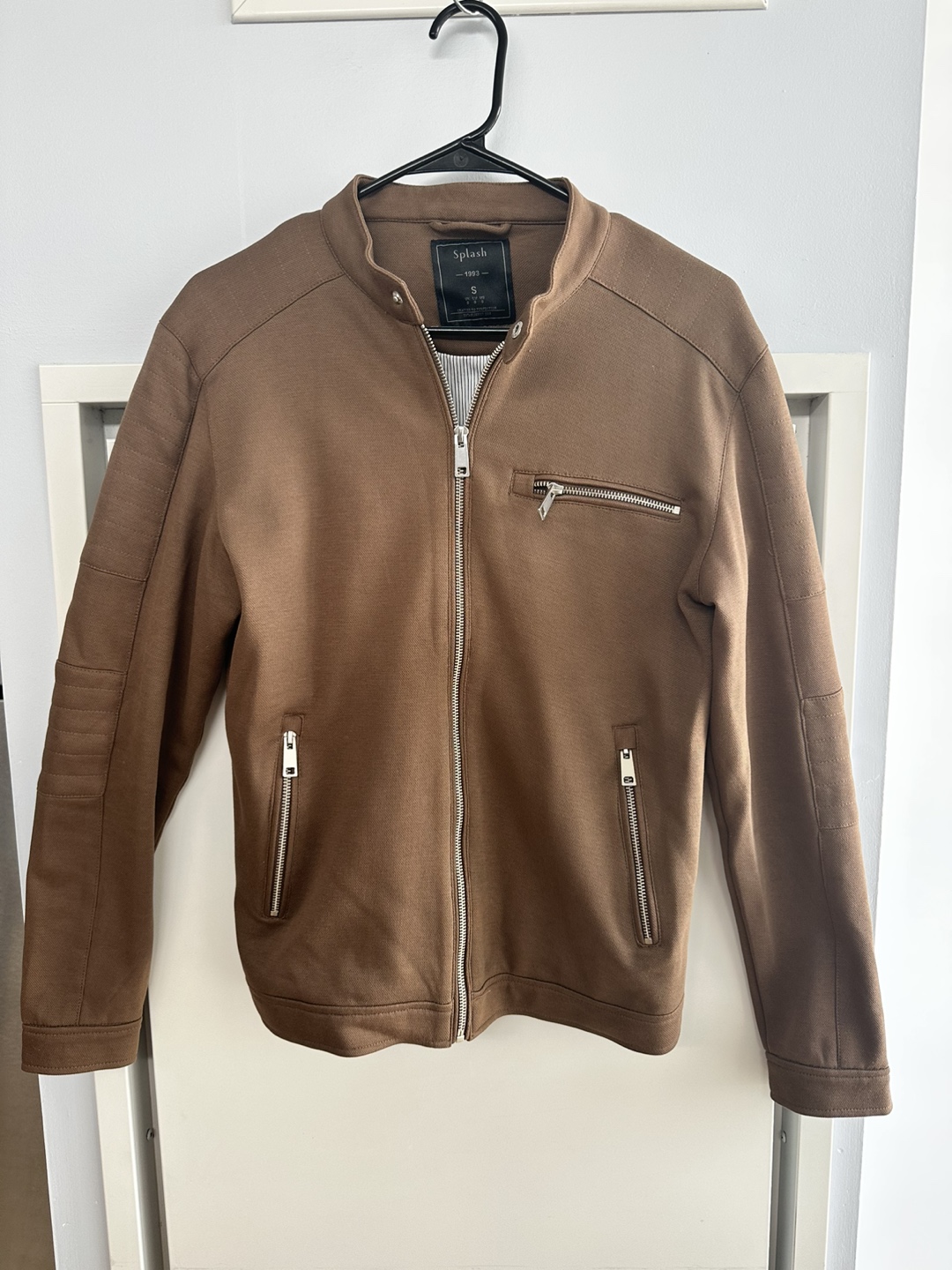 Mens Jacket — great for Fall season