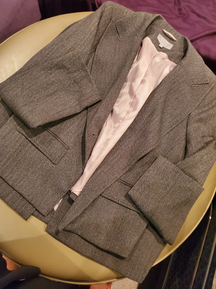 skirt suite set thumbnail