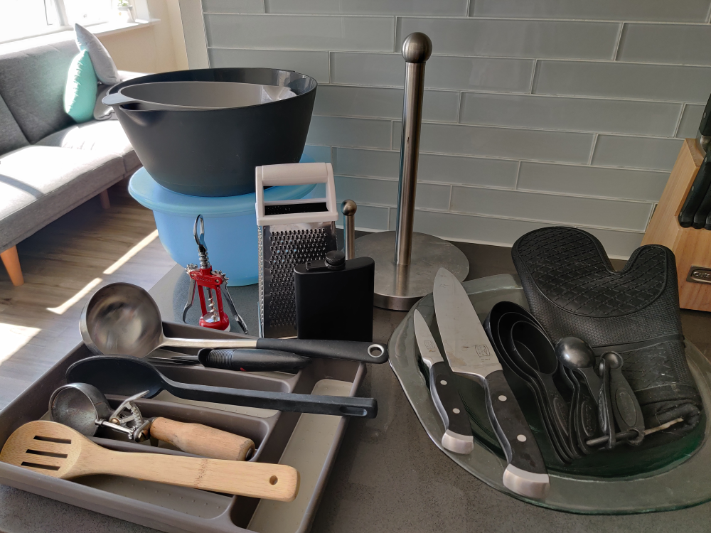 Assorted Cookware $20 TOTAL