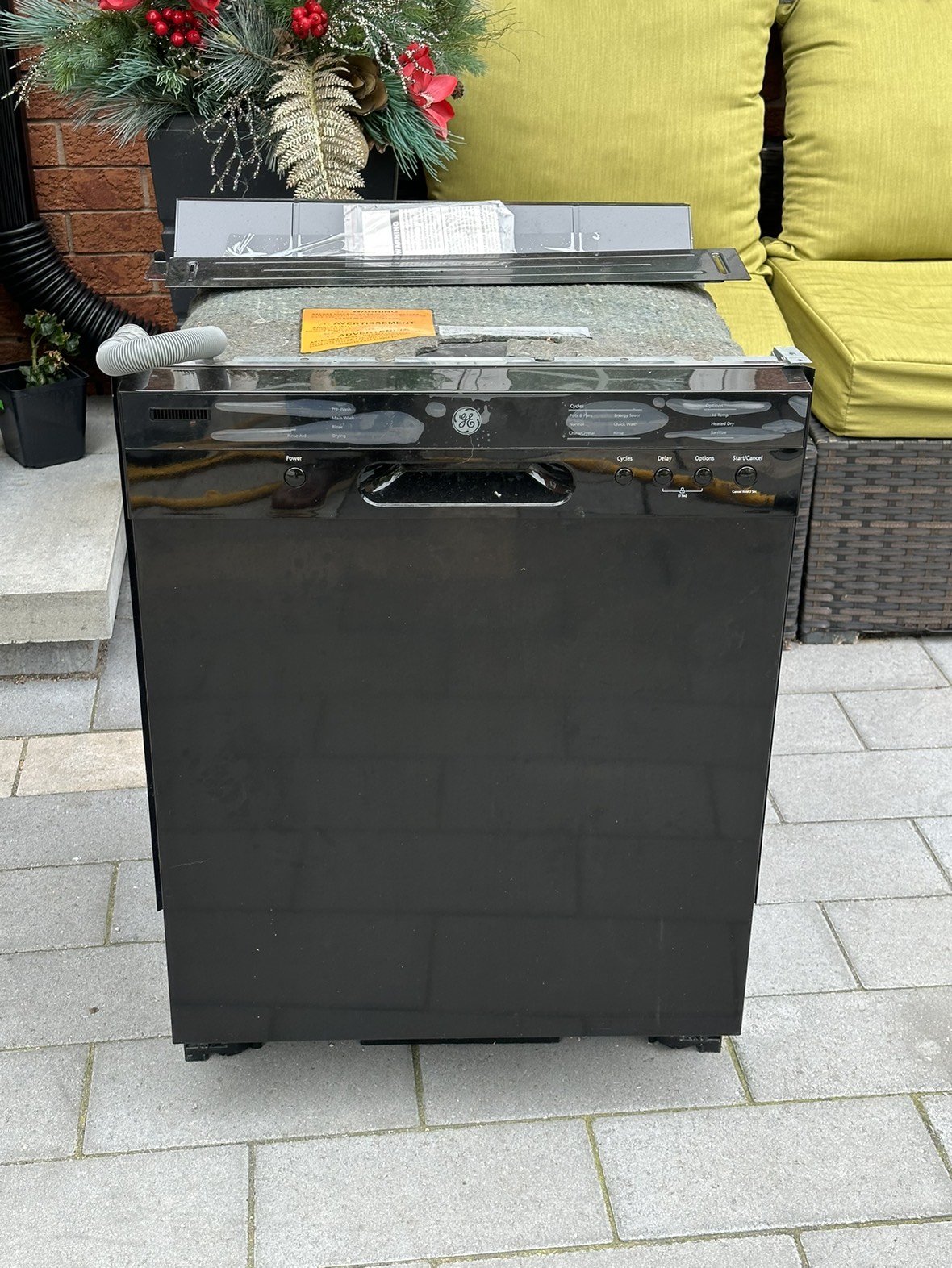 GE Dishwasher thumbnail