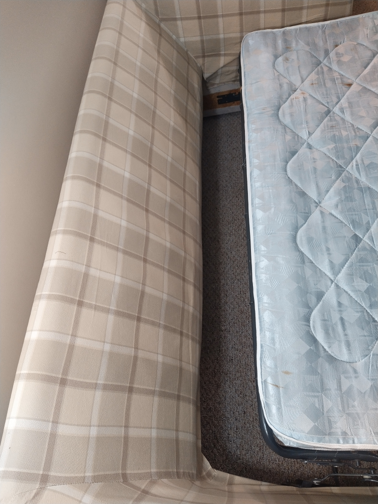 Anyone interested in an old sofa chair that opens into a bed? image indicator(5)