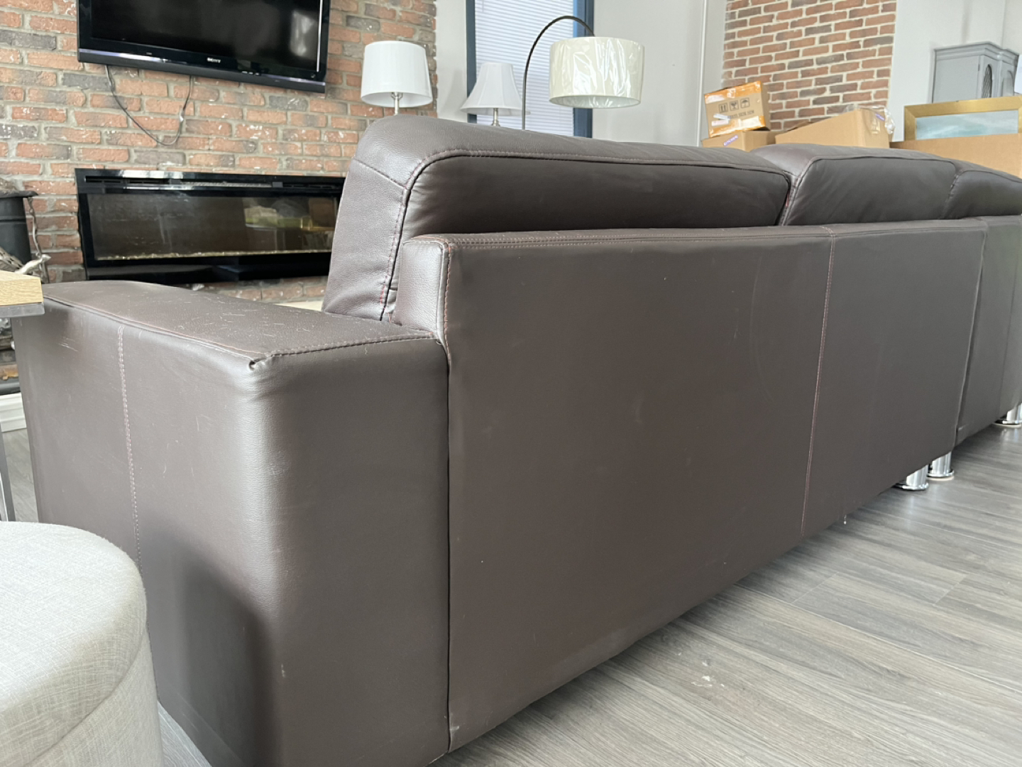 leather sofa - photo 4