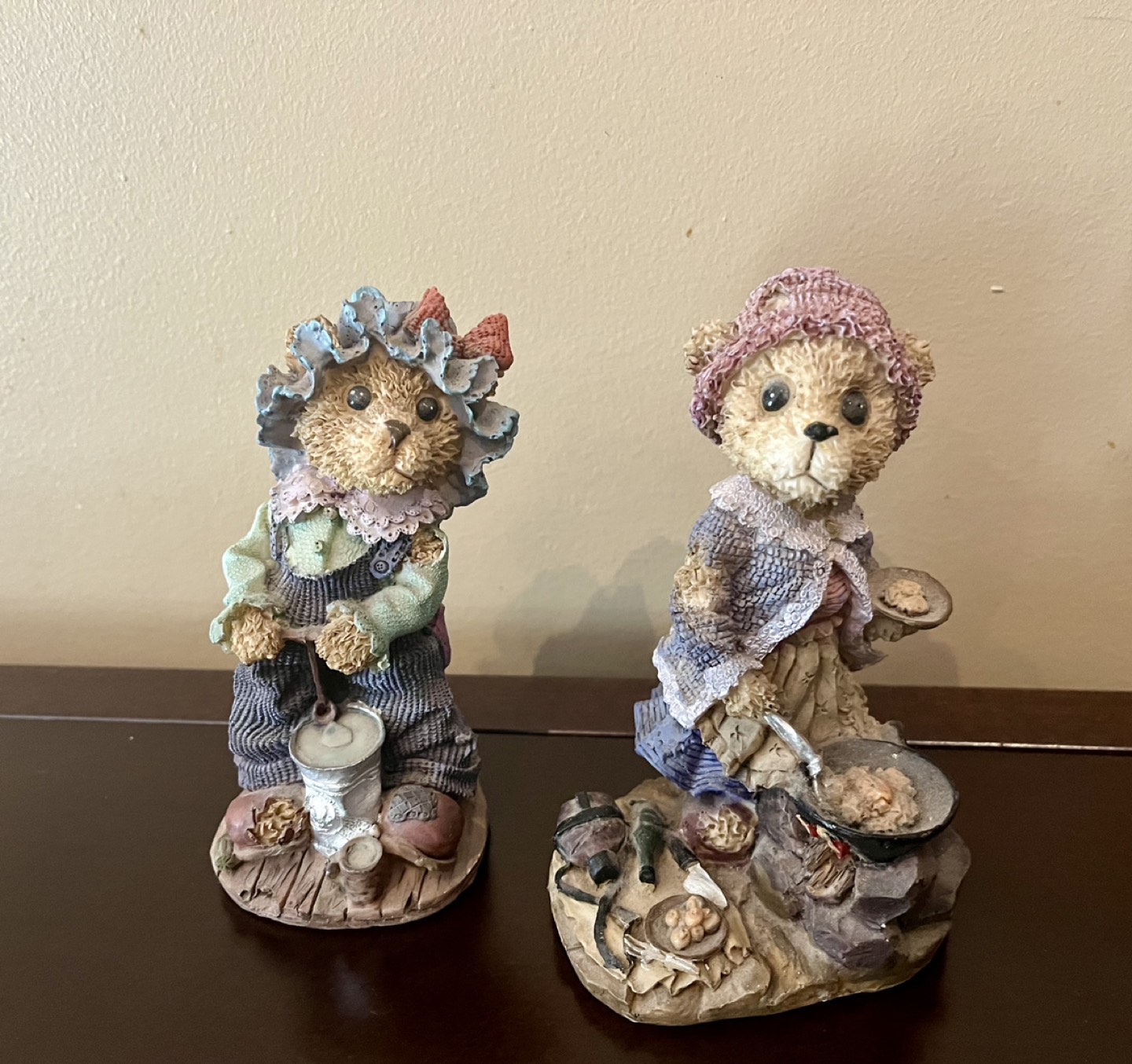 Bear Figurine Set