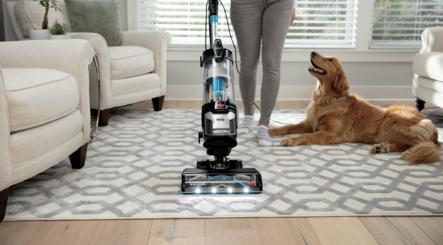 Bissell Vacuum - LIKE NEW - with BOX! image indicator(3)