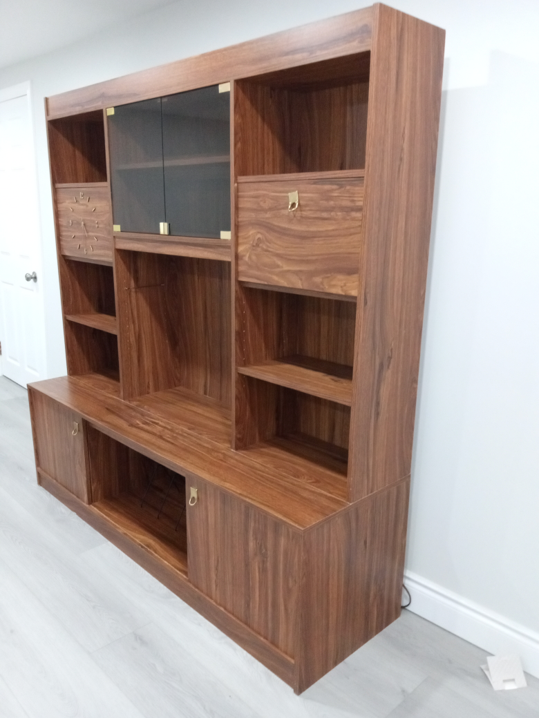Beautiful Wall Unit - photo 3