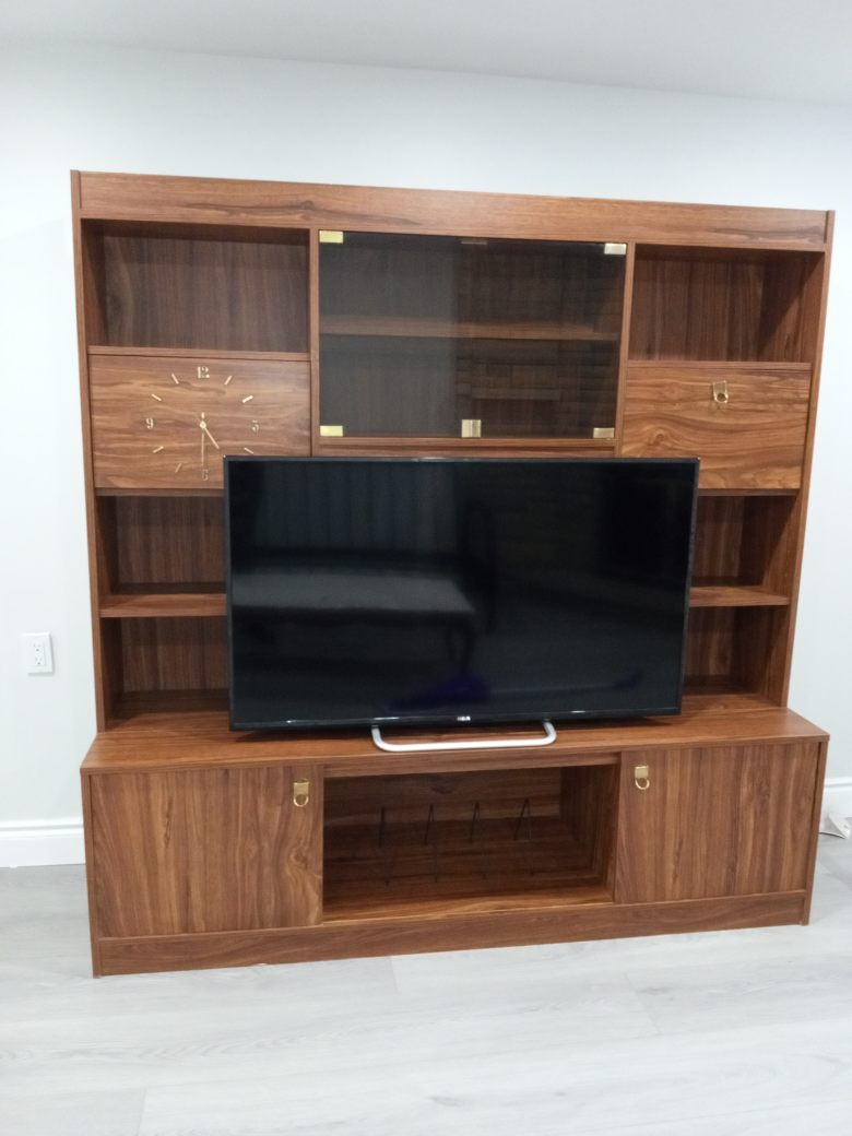 Beautiful Wall Unit - photo 4