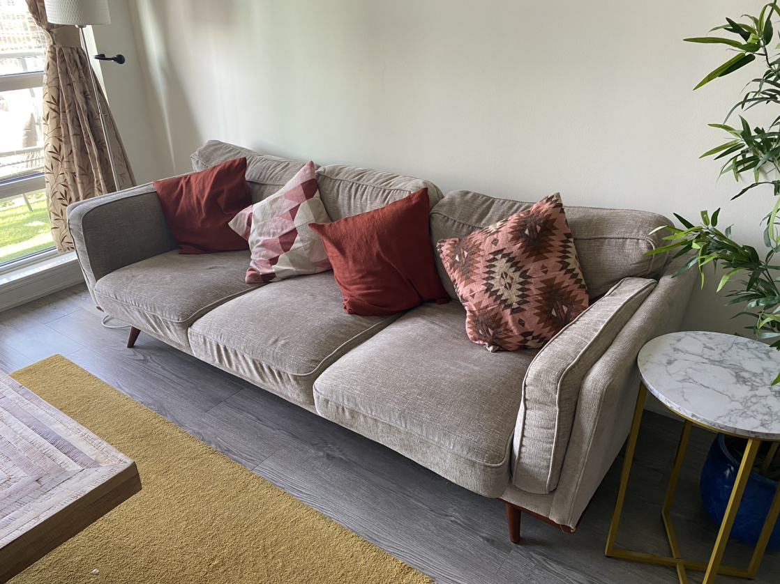 Selling our Sofa