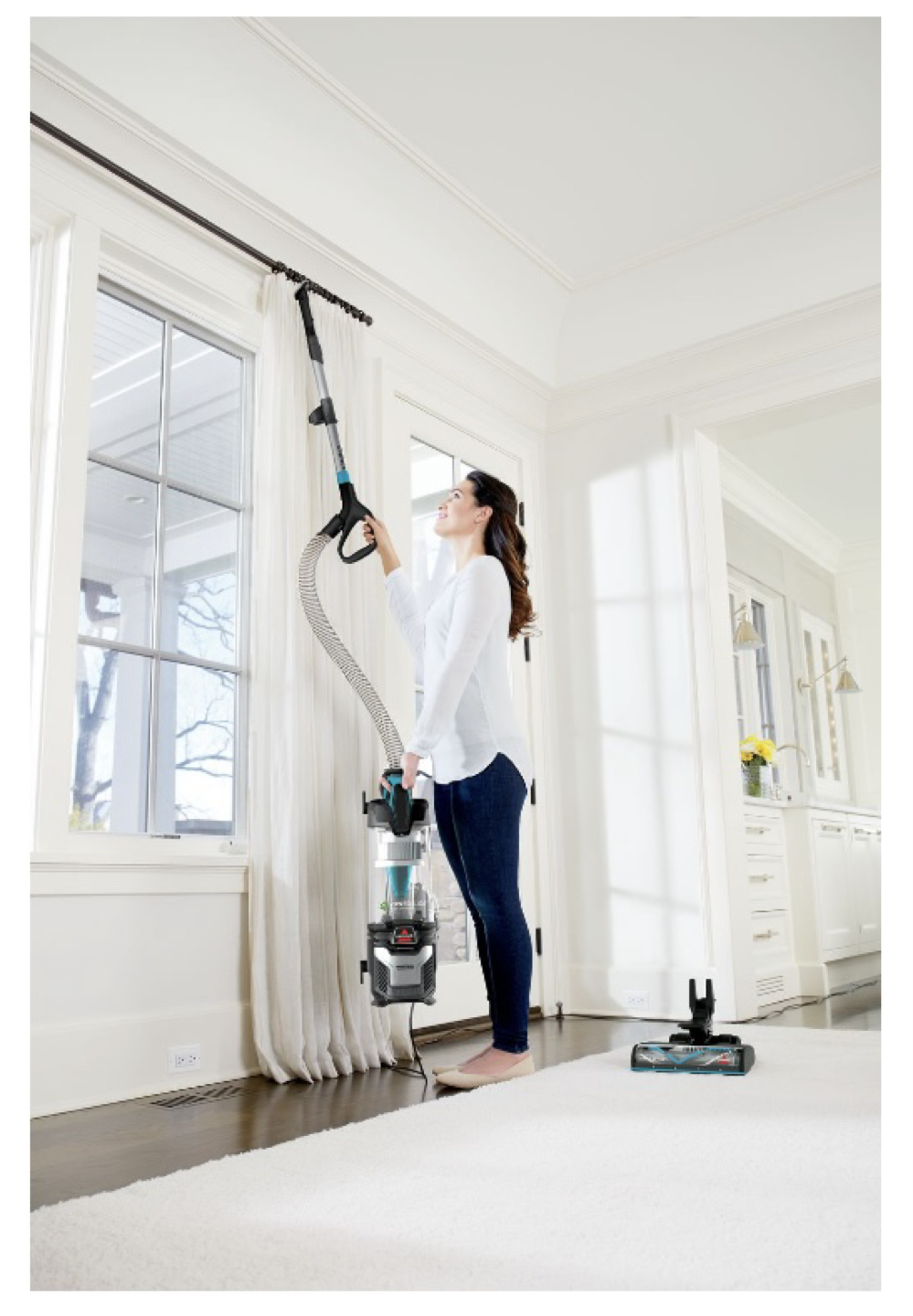 Bissell Vacuum - LIKE NEW - with BOX! image indicator(5)