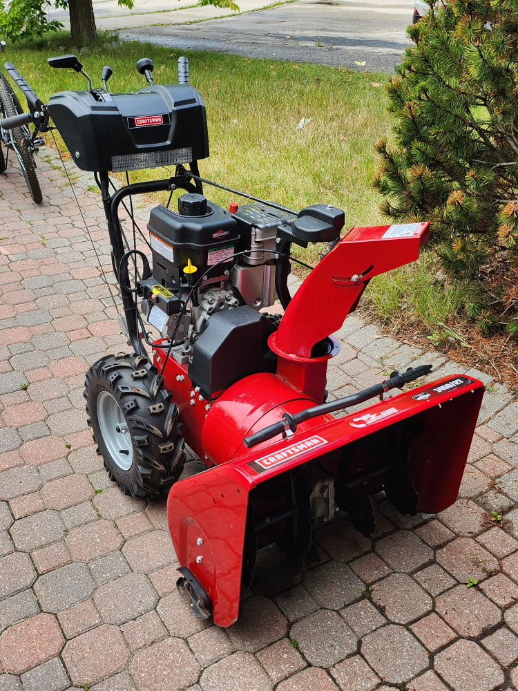 Craftsman 1450/27 Red Gas Snowblower thumbnail