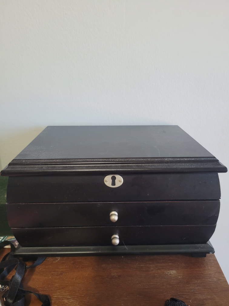 jewelry box thumbnail