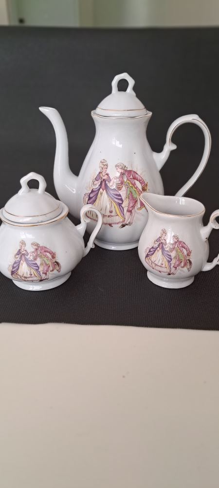 Beautiful coffee set thumbnail