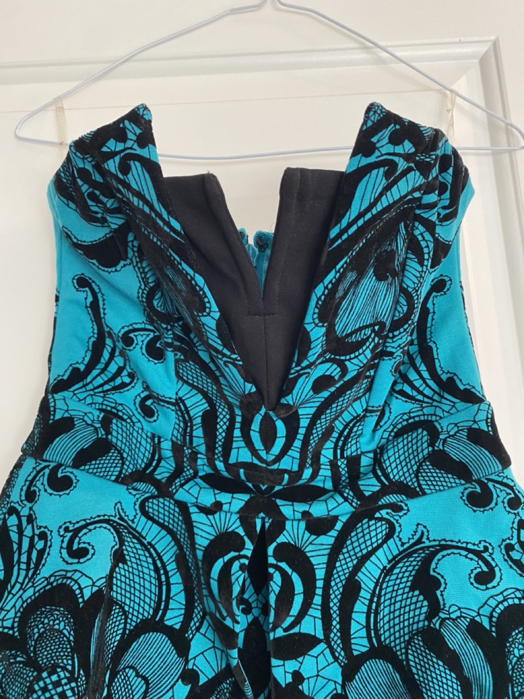 Strapless formal dress (new) size 6 image indicator(2)