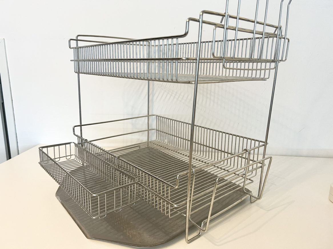 Dish drainer