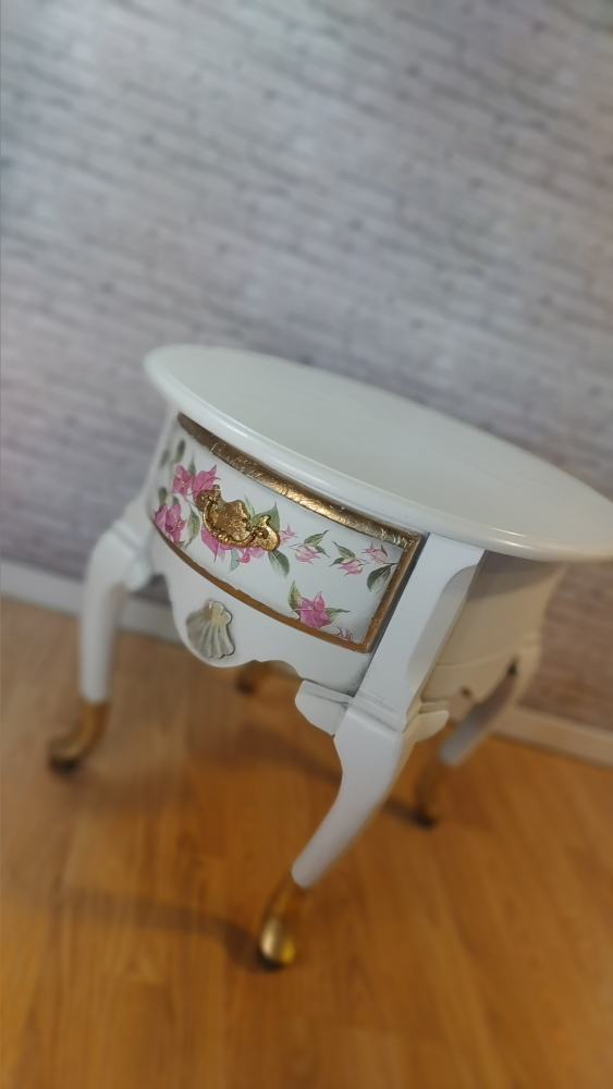 Boujee pink and white floral accent side coffee table - photo 4