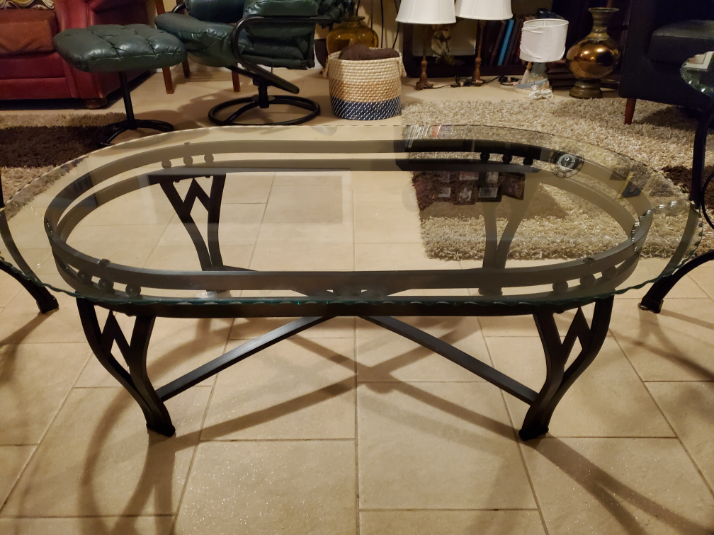 Coffee table + 2 side tables - photo 2