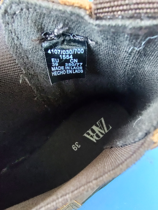 💥New! Zara Soft Leather Chelsea Boots Brown size 39 (8) image indicator(3)