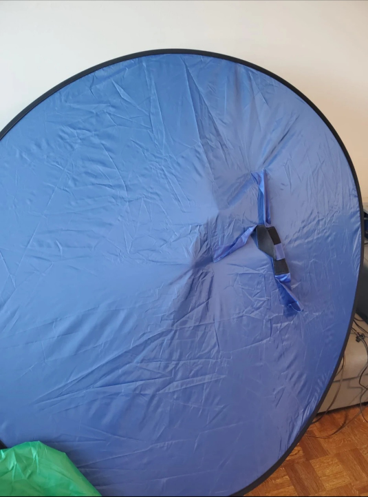 Dual sided backdrop image indicator(3)