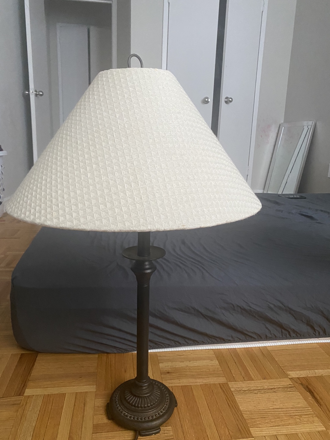 Vintage bedroom lamp - photo 2