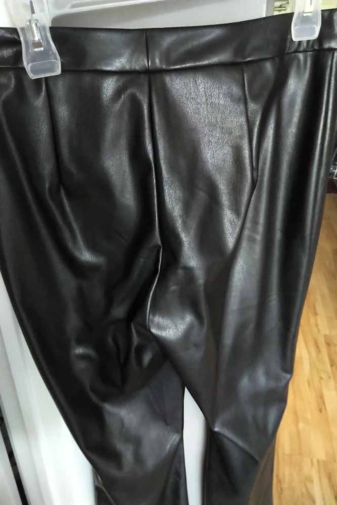women pleather pants image indicator(7)