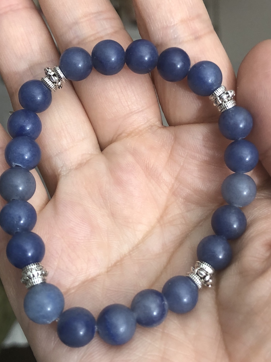 Handmade Aquamarine bead bracelet image indicator(2)