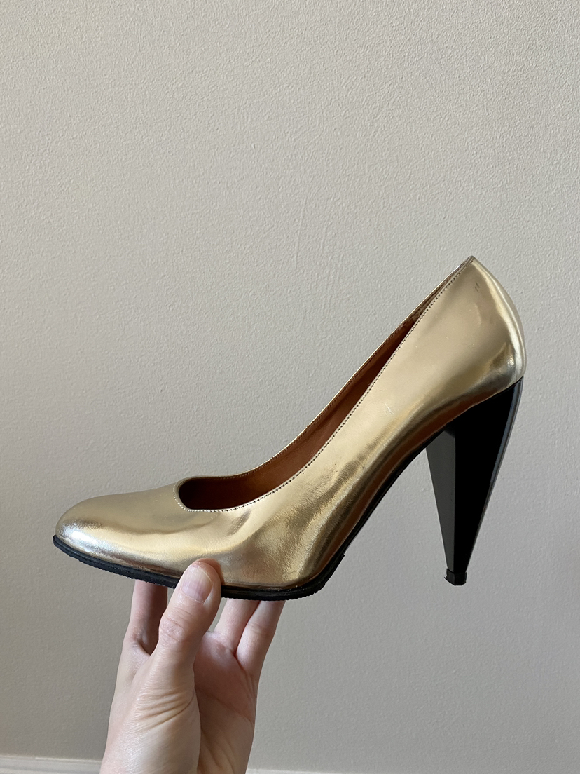 LANVIN gold pumps image indicator(2)