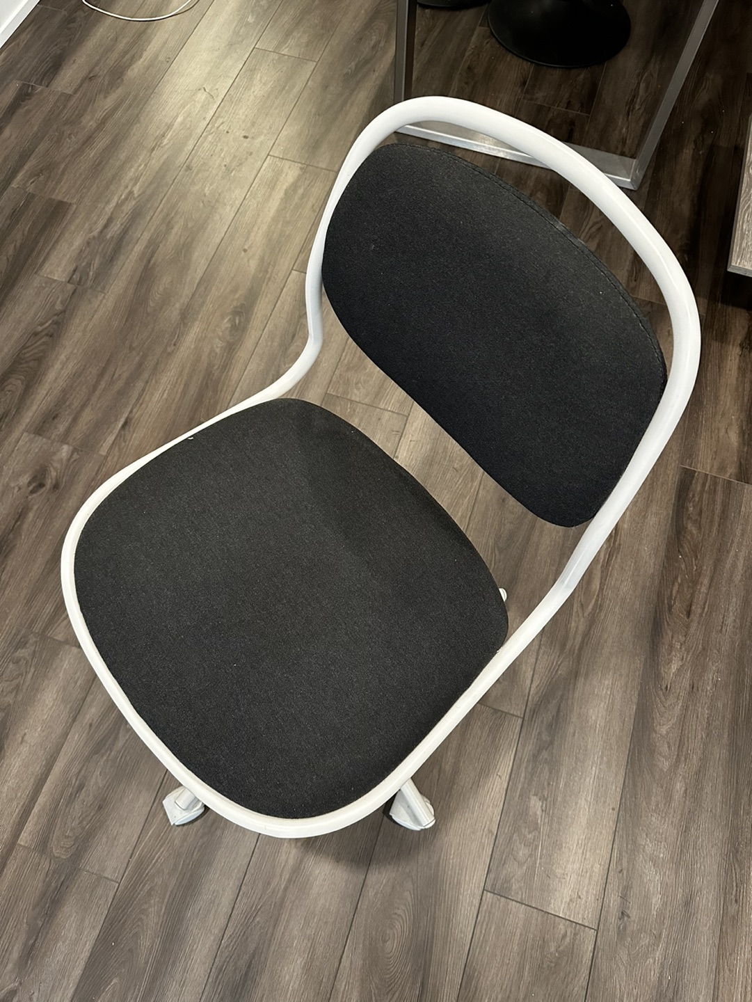 IKEA office chair thumbnail