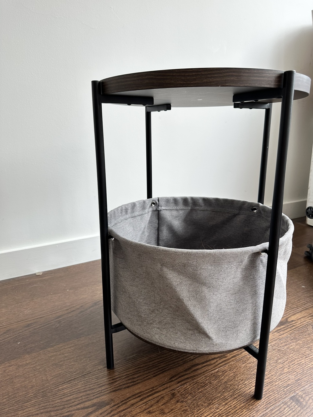 Nightstand table wit storage - photo 2