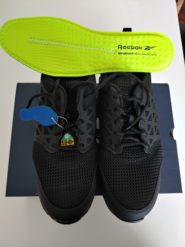 safety shoes(never used)