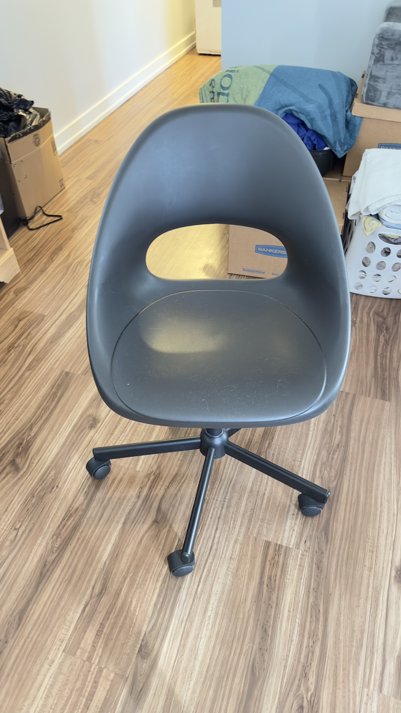 Desk chair