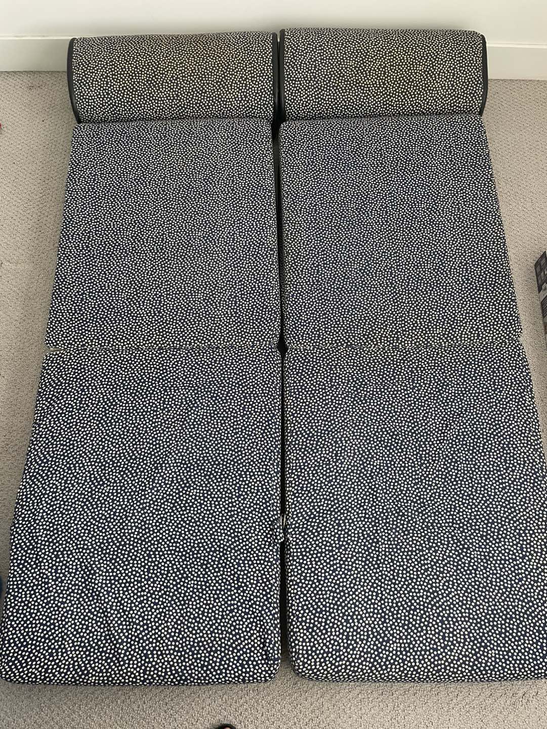 Futon bed - photo 2