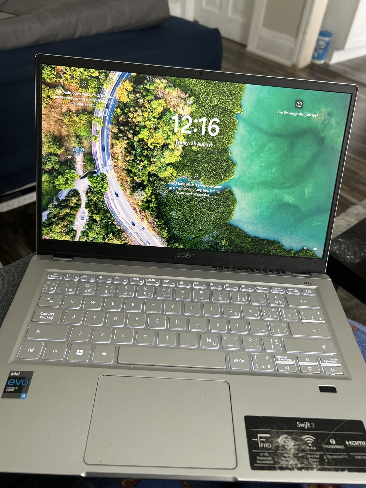 Laptop - photo 3
