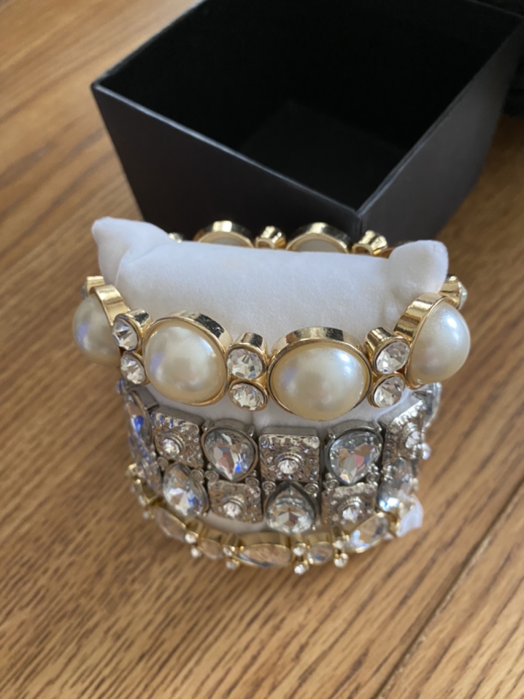 Bracelets-new image indicator(2)