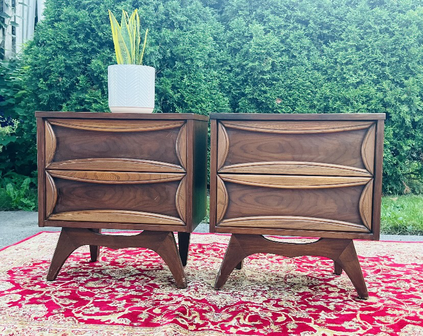 Pair of MCM walnut Nightstands thumbnail