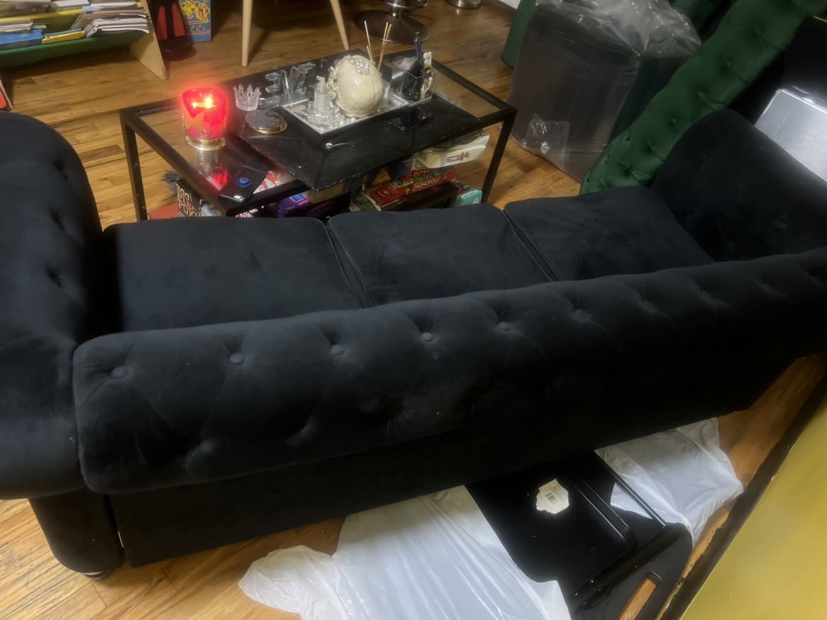 Black suede couch - photo 2