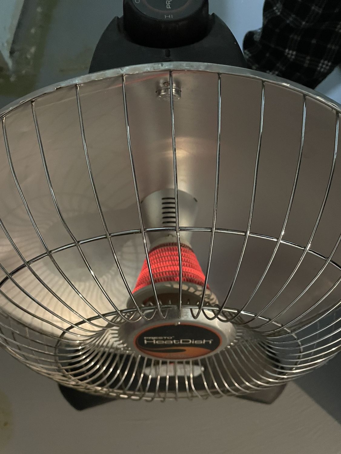 Presto heat dish space heater - photo 3