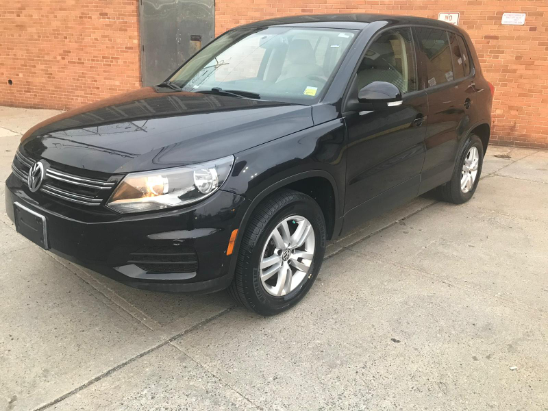 2012 Volkswagen Tiguan - photo 2