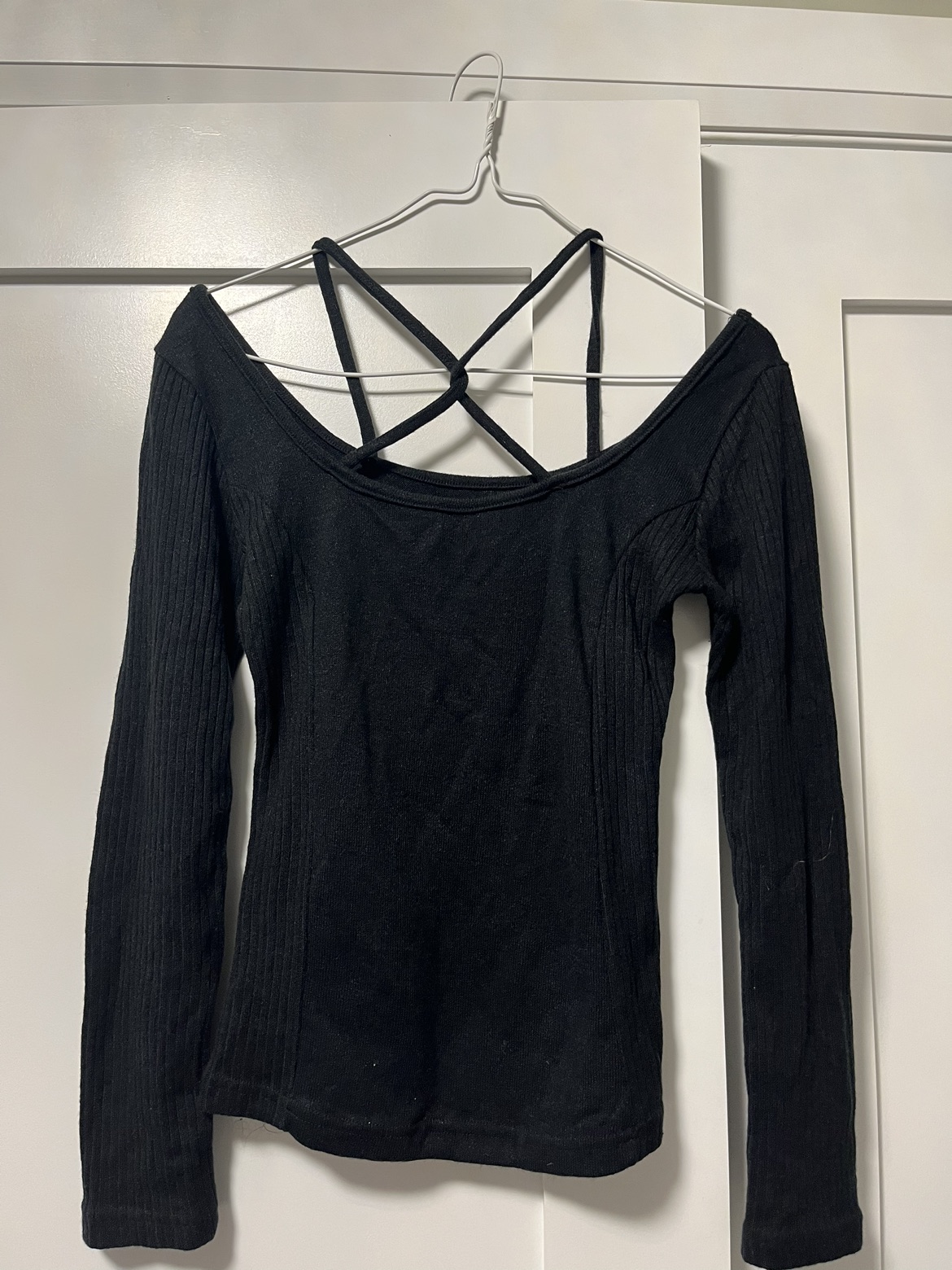 a white ivory sweater and more image indicator(2)