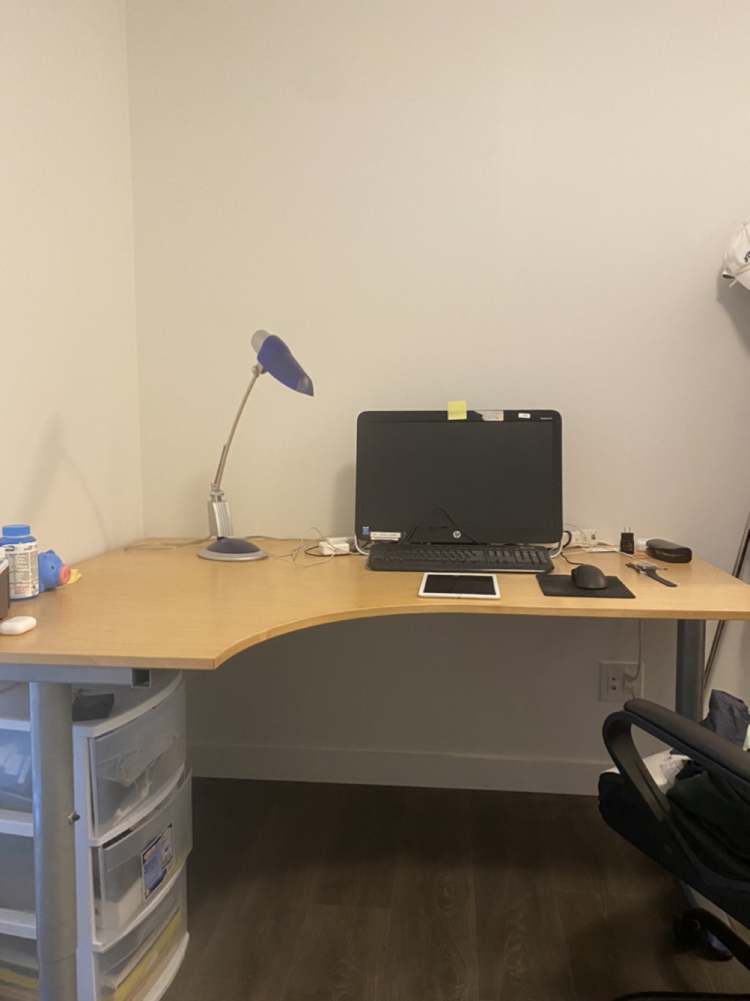 Office desk thumbnail
