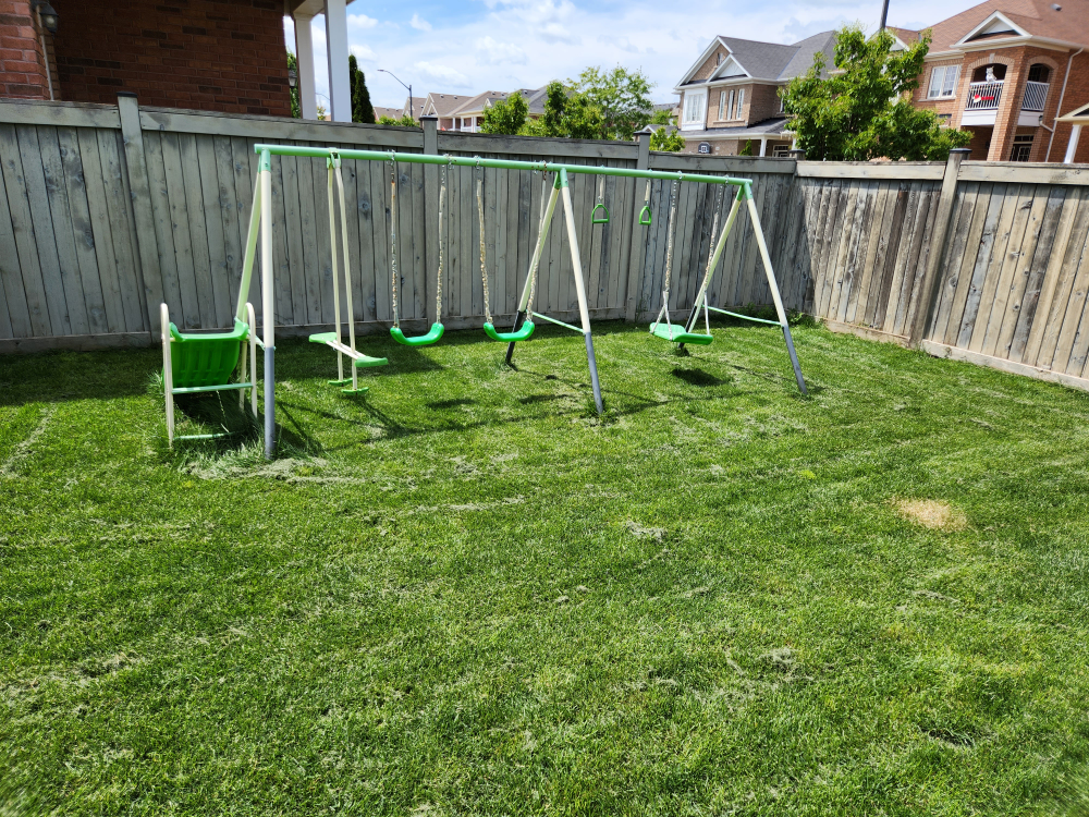 outdoor swing set for children, good condition - photo 2